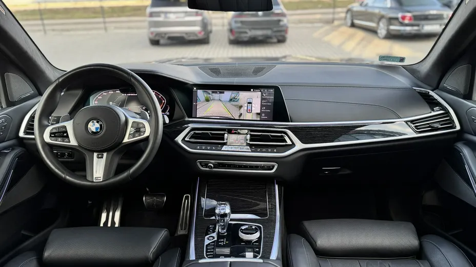 BMW X7 -
