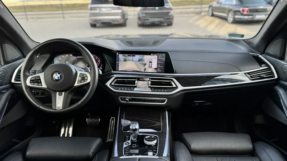 BMW X7 -