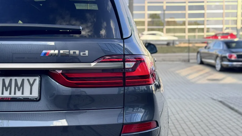 BMW X7 -