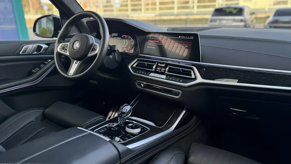 BMW X7 -