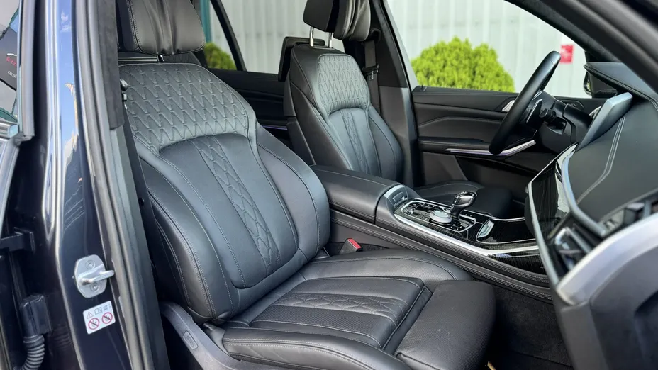 BMW X7 -