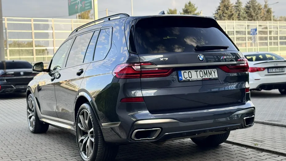 BMW X7 -