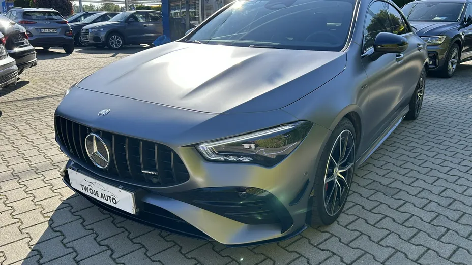 MERCEDES-BENZ CLA -
