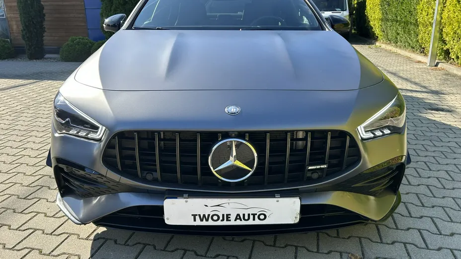 MERCEDES-BENZ CLA -