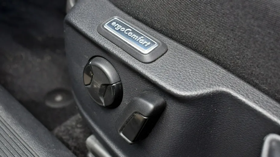 VOLKSWAGEN Passat -