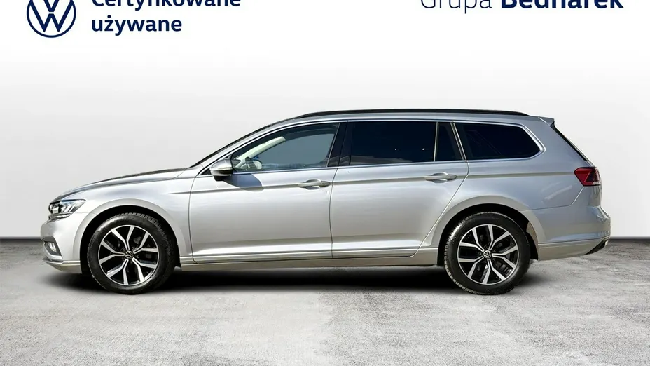 VOLKSWAGEN Passat -