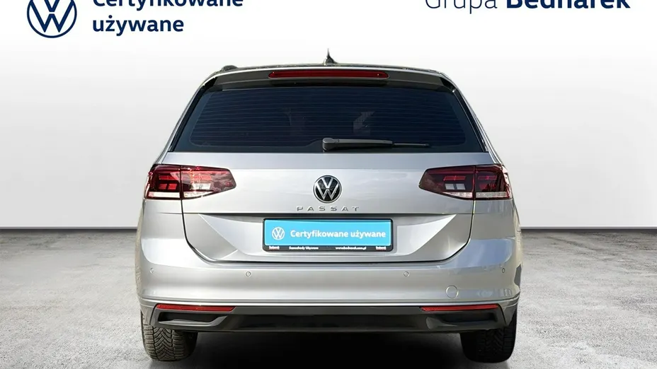 VOLKSWAGEN Passat -