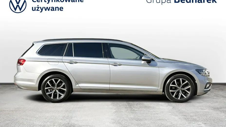 VOLKSWAGEN Passat -