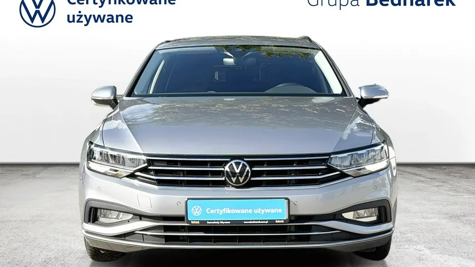 VOLKSWAGEN Passat -