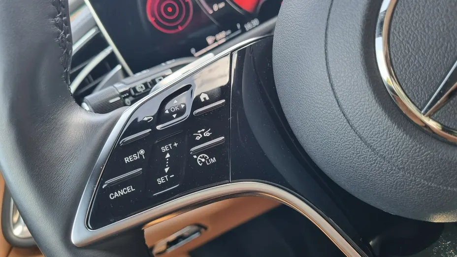 MERCEDES-BENZ E Klasa -