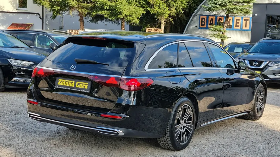 MERCEDES-BENZ E Klasa -
