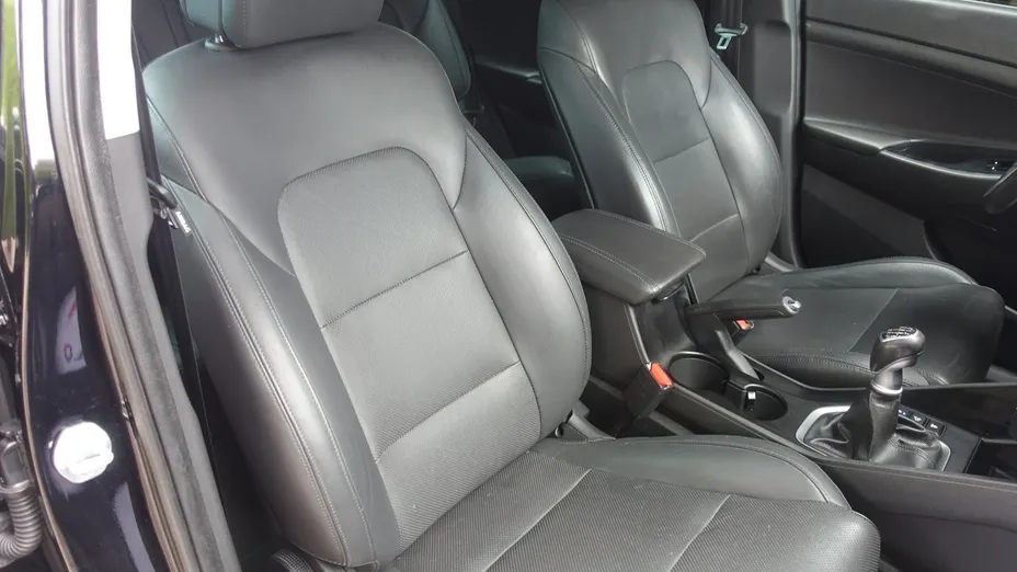 HYUNDAI Tucson -