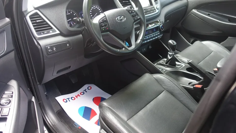 HYUNDAI Tucson -