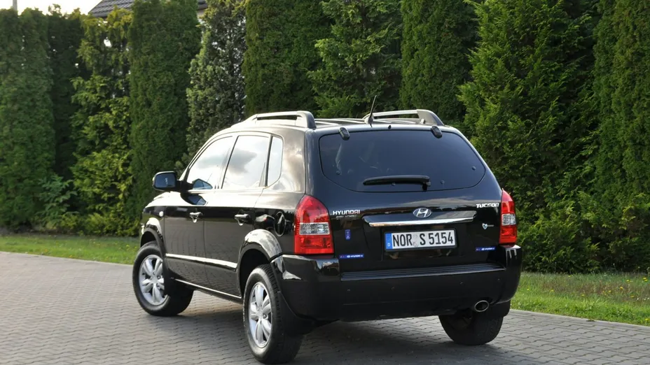 HYUNDAI Tucson -
