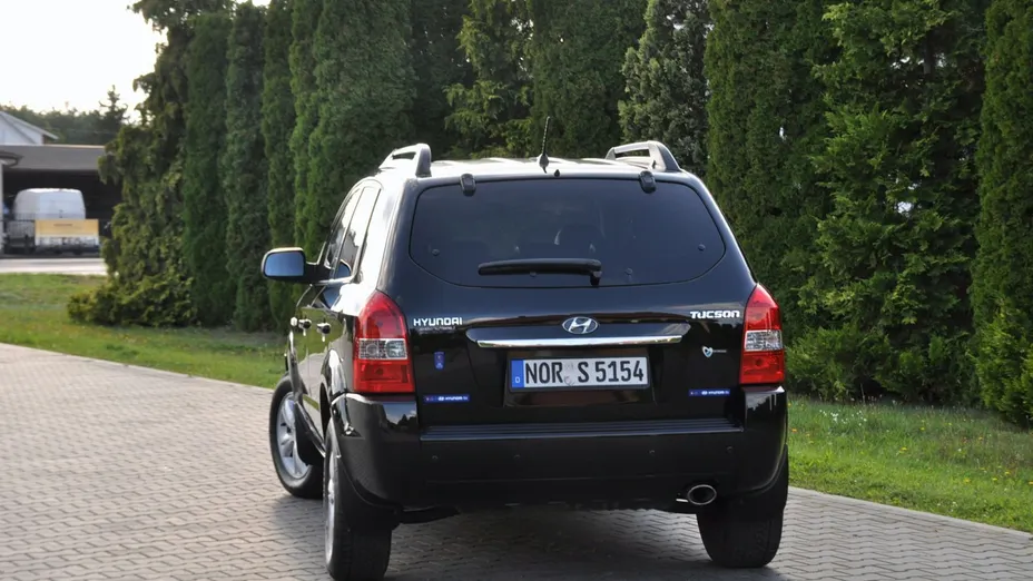 HYUNDAI Tucson -