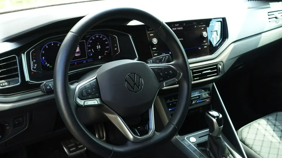 VOLKSWAGEN Taigo -