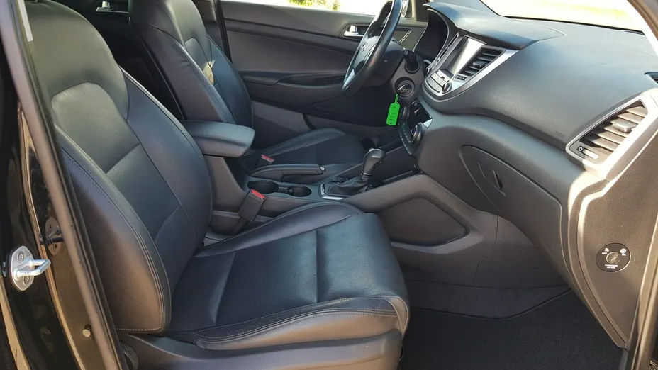 HYUNDAI Tucson -