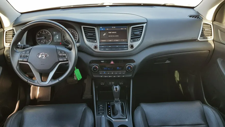 HYUNDAI Tucson -