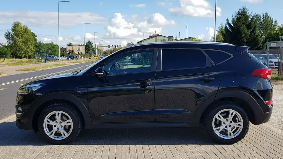 HYUNDAI Tucson -