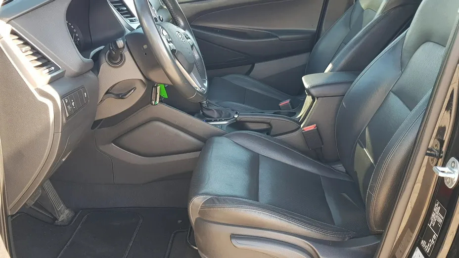 HYUNDAI Tucson -