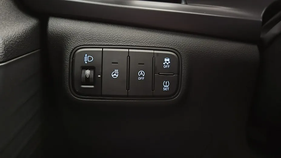 HYUNDAI i20 -