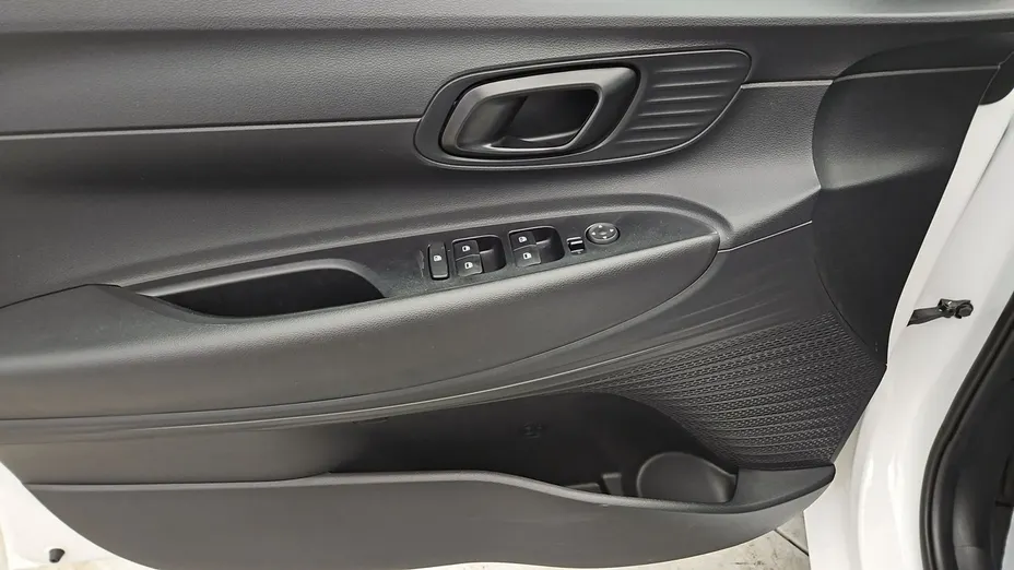 HYUNDAI i20 -