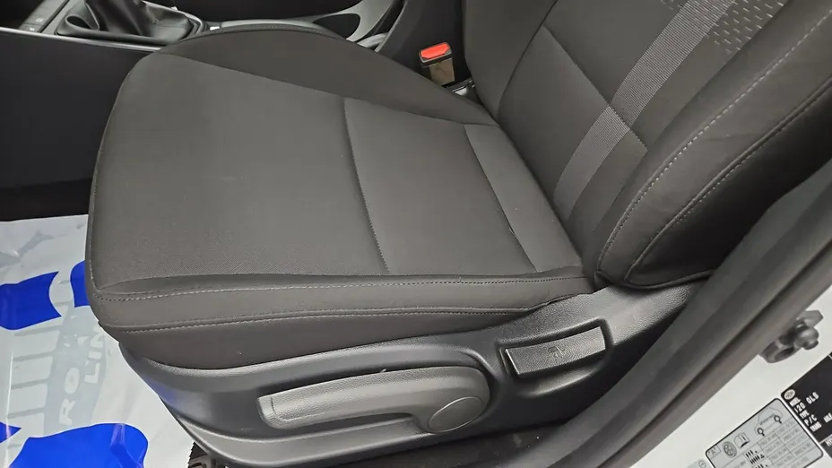 HYUNDAI i20 -