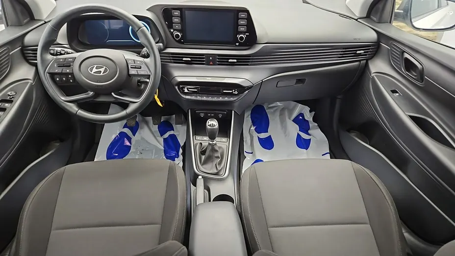 HYUNDAI i20 -