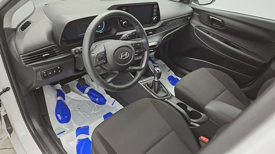 HYUNDAI i20 -