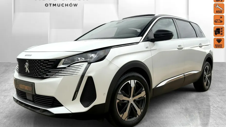 PEUGEOT 5008 -