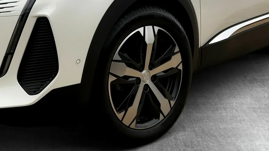 PEUGEOT 5008 -
