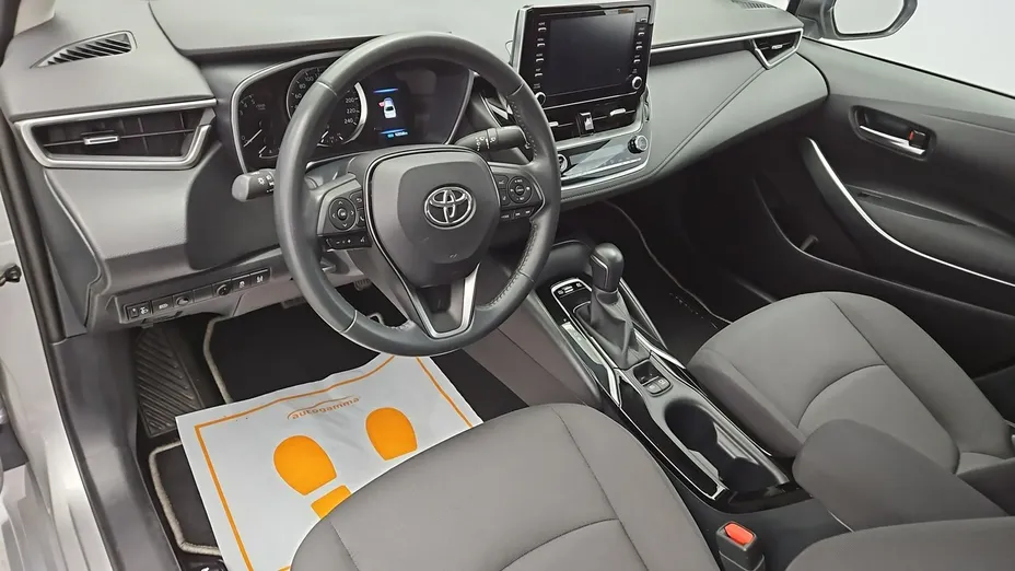 TOYOTA Corolla -