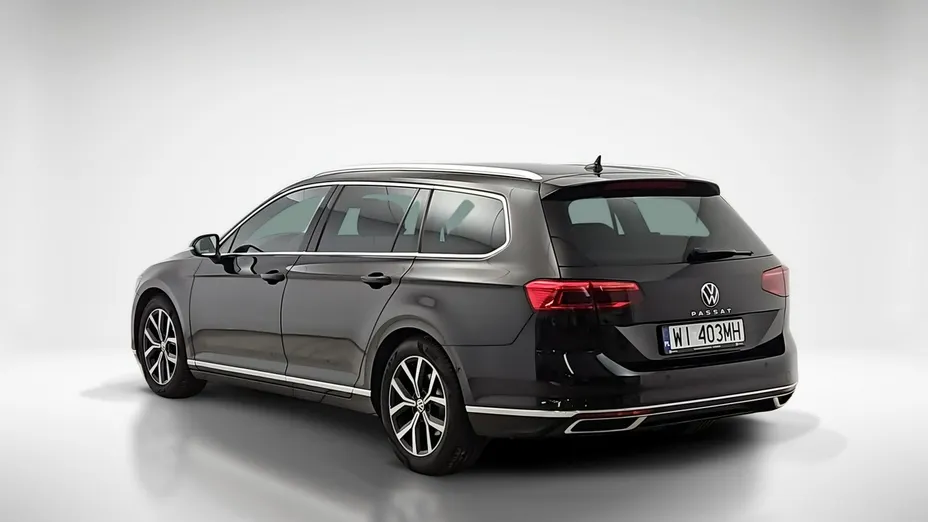 VOLKSWAGEN Passat -