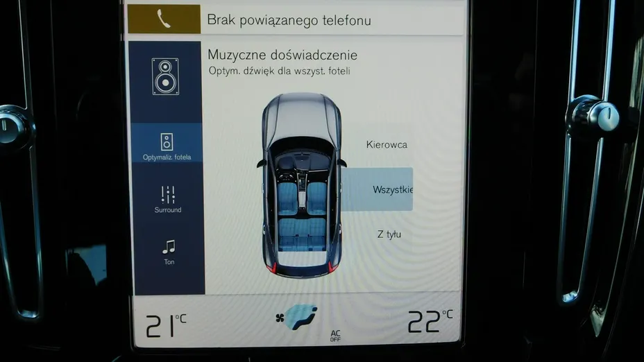 VOLVO XC40 -