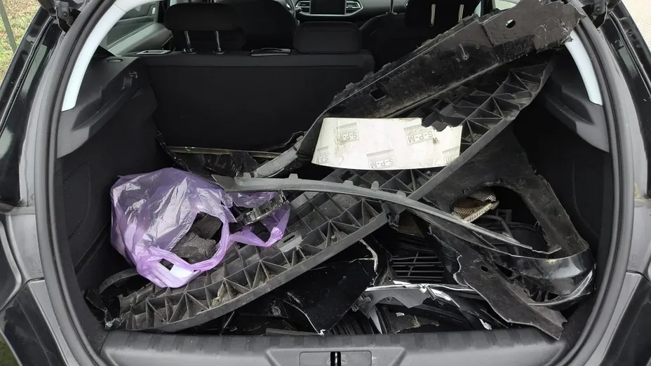PEUGEOT 308 -
