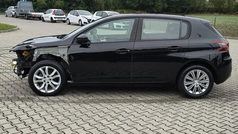 PEUGEOT 308 -