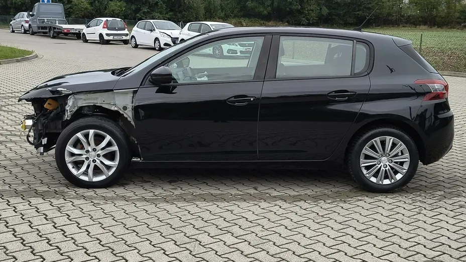 PEUGEOT 308 -