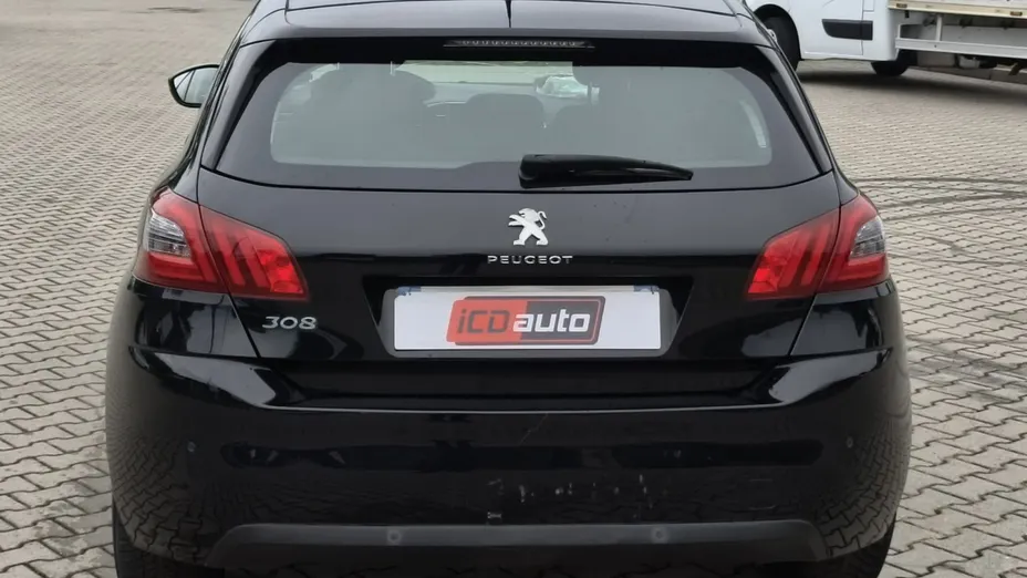 PEUGEOT 308 -