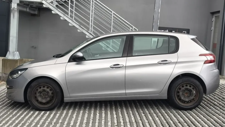 PEUGEOT 308 -