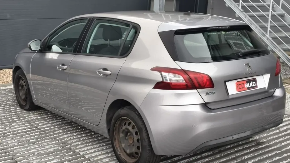 PEUGEOT 308 -