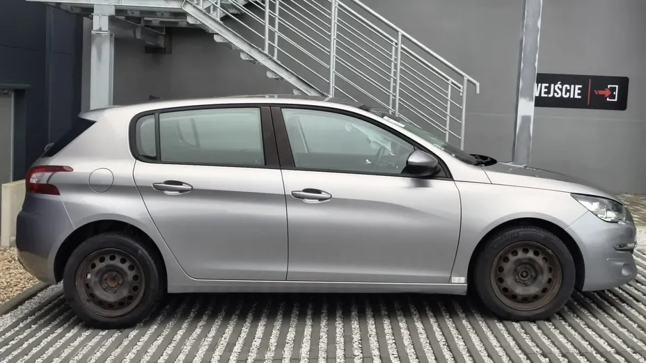 PEUGEOT 308 -