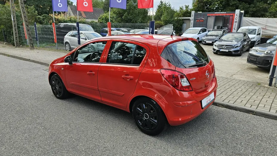 OPEL Corsa -