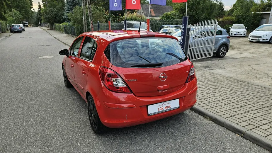 OPEL Corsa -