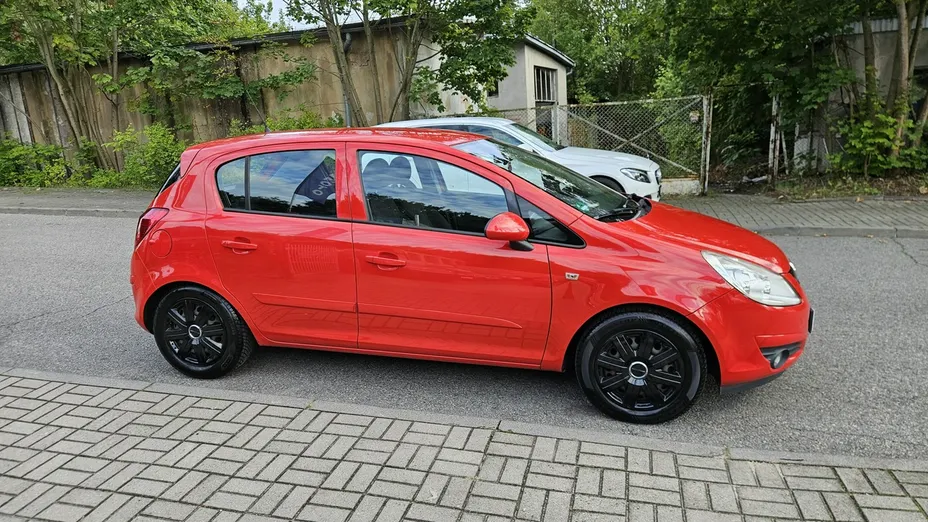 OPEL Corsa -