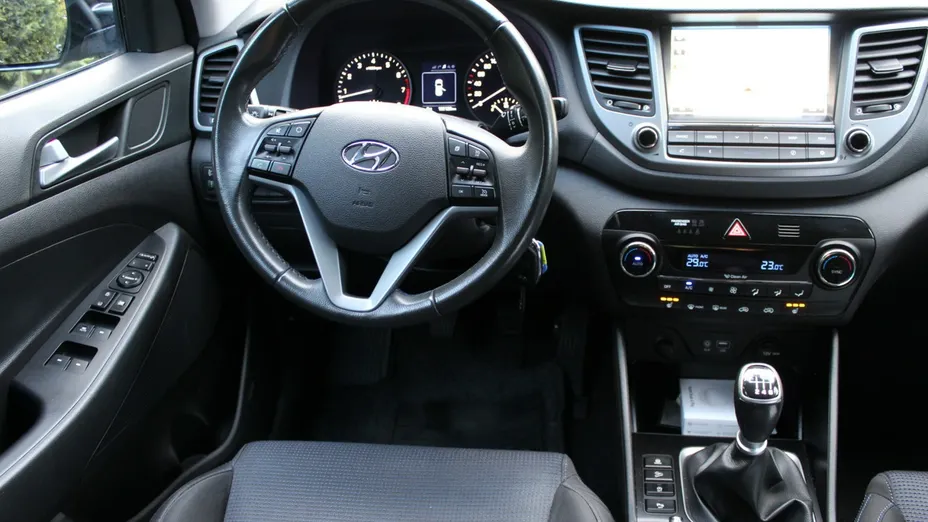 HYUNDAI Tucson -
