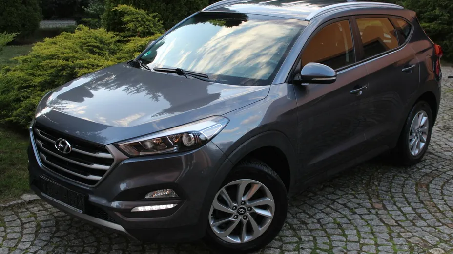 HYUNDAI Tucson -