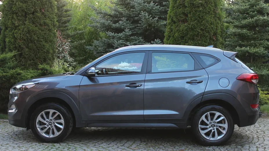 HYUNDAI Tucson -