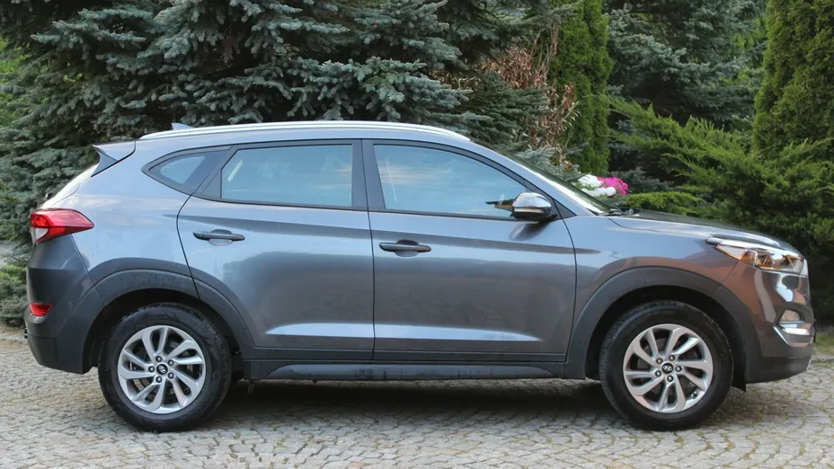 HYUNDAI Tucson -
