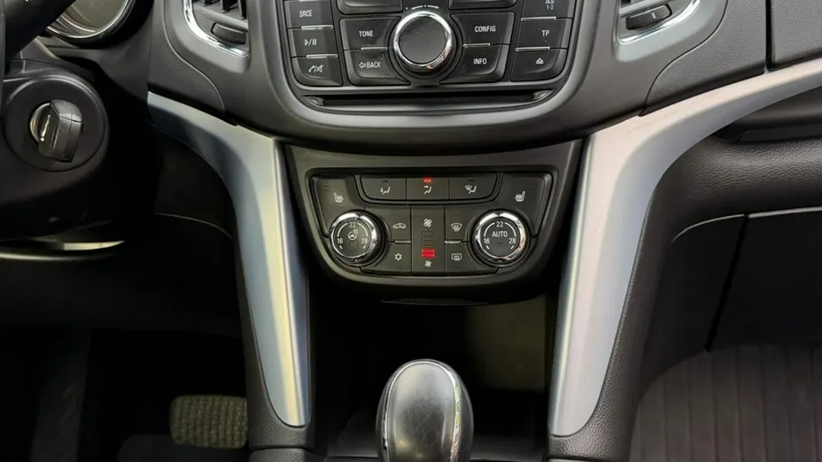OPEL Zafira -