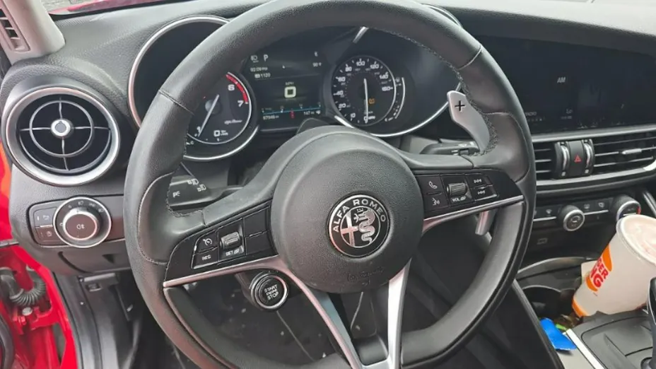 ALFA ROMEO Giulia -